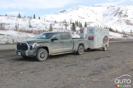 Le Tundra avec notre remorque